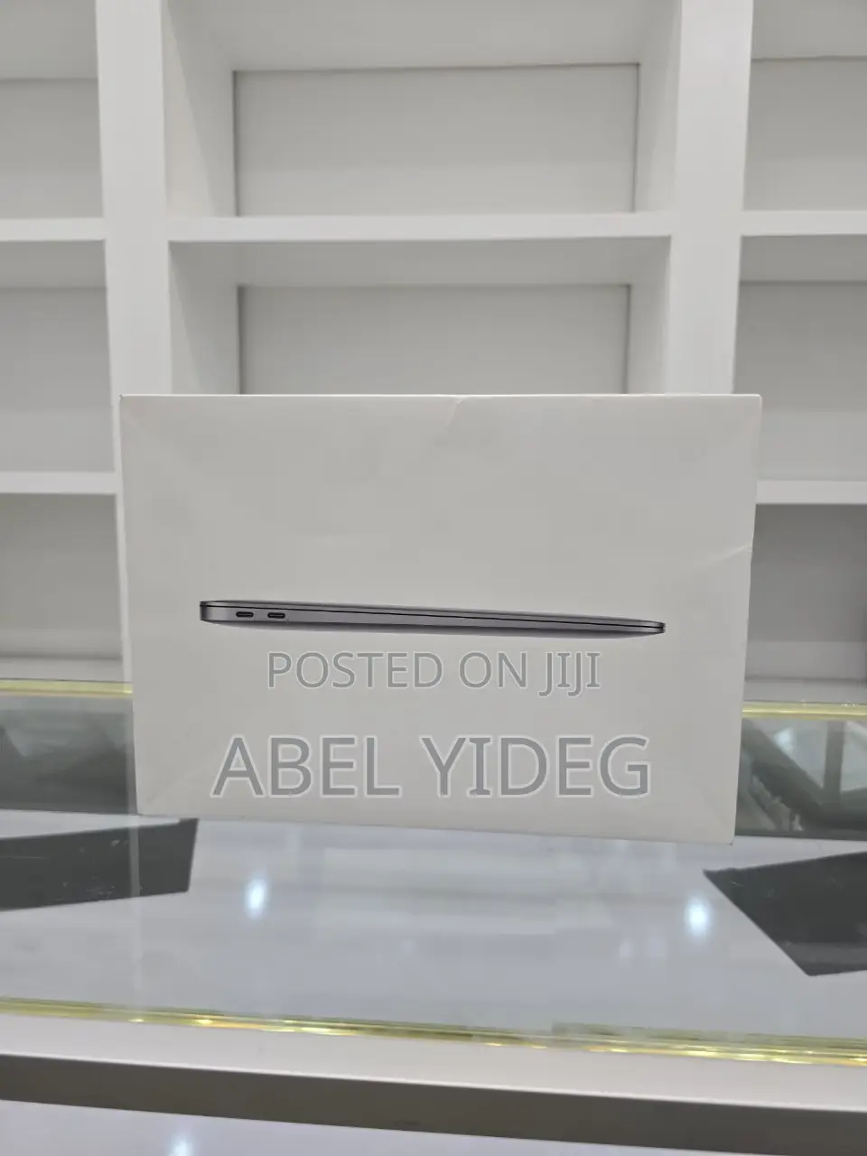 New Laptop Apple MacBook Air 2020 M1 8GB Apple M1 SSD 512GB