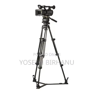 Photo - Wf 717 Camera Tripod