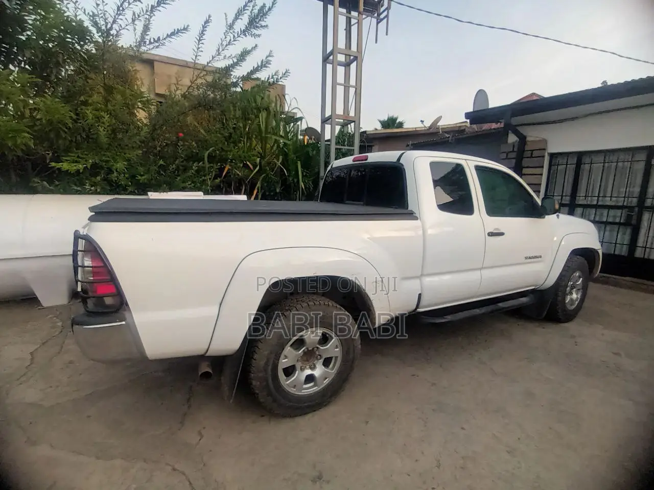Toyota Tacoma 2011 White
