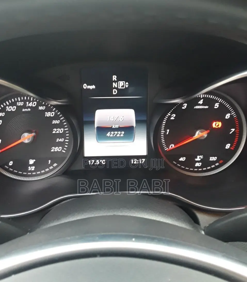 Mercedes-Benz C180 2016 Silver