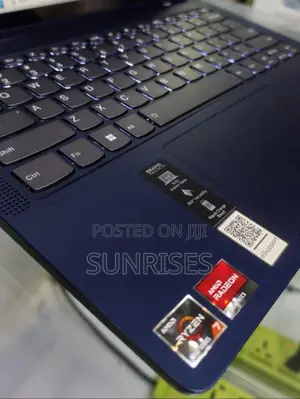 Photo - New Laptop Lenovo Flex 5 16GB AMD Ryzen 7 SSD 512GB