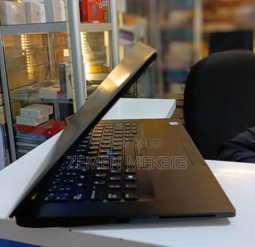 New Laptop Dell Latitude 7490 8GB Intel Core I5 SSD 512GB