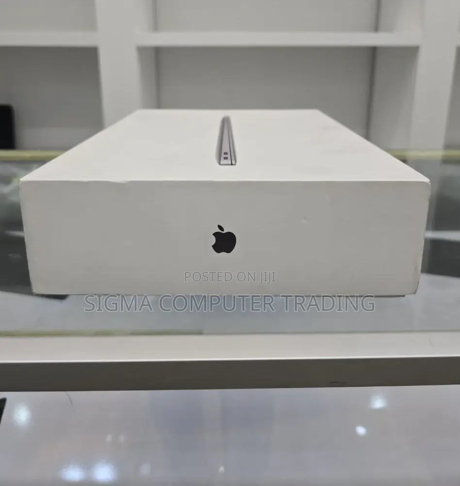 New Laptop Apple MacBook Air 2022 M2 8GB Apple M1 SSD 512GB