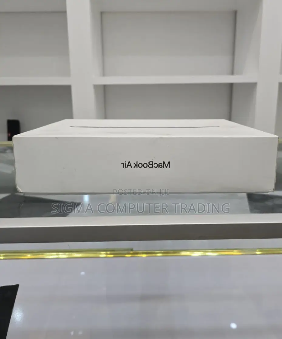 New Laptop Apple MacBook Air 2022 M2 8GB Apple M1 SSD 512GB