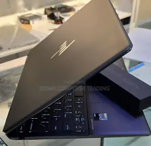 New Laptop HP Spectra 13 16GB Intel Core I7 SSD 1T