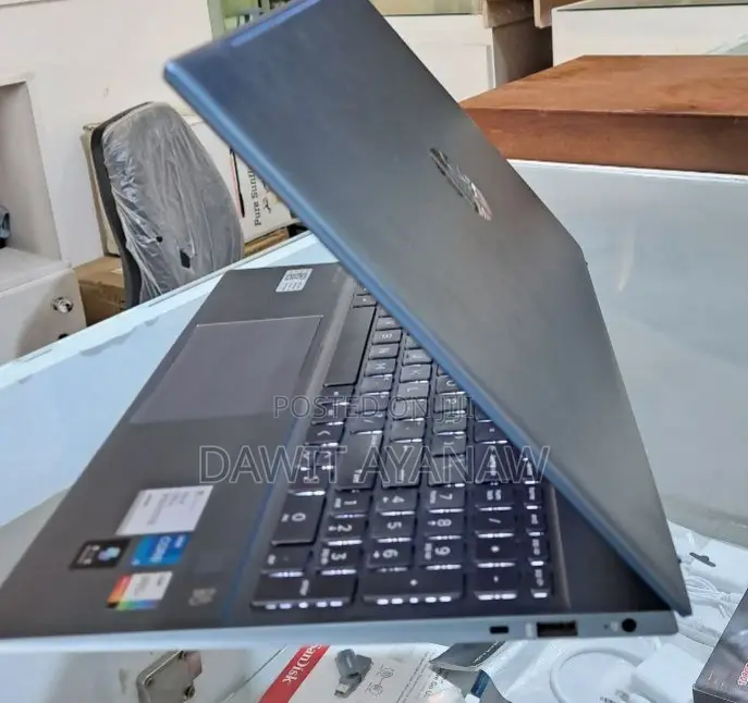 New Laptop HP Pavilion 15 16GB Intel Core I5 SSD 512GB