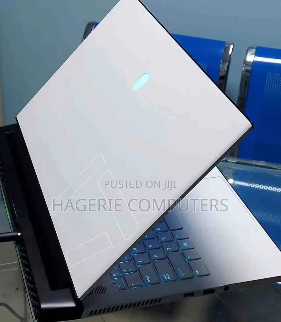 New Laptop Alienware Area-51m 16GB Intel Core I7 SSD 512GB