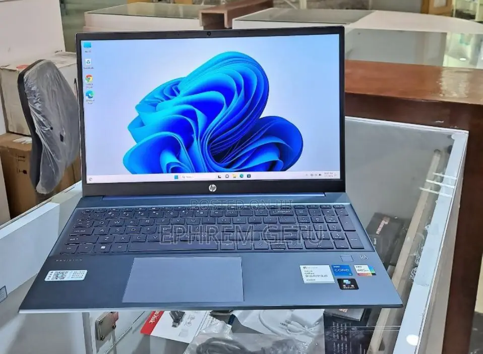 New Laptop HP Pavilion 15 16GB Intel Core I5 SSD 1T