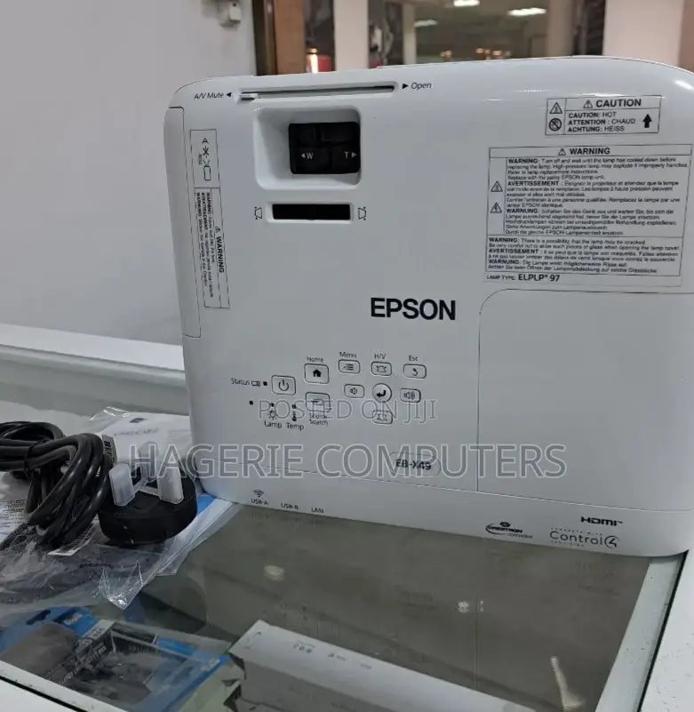 Brand New EPSON X49 Projector