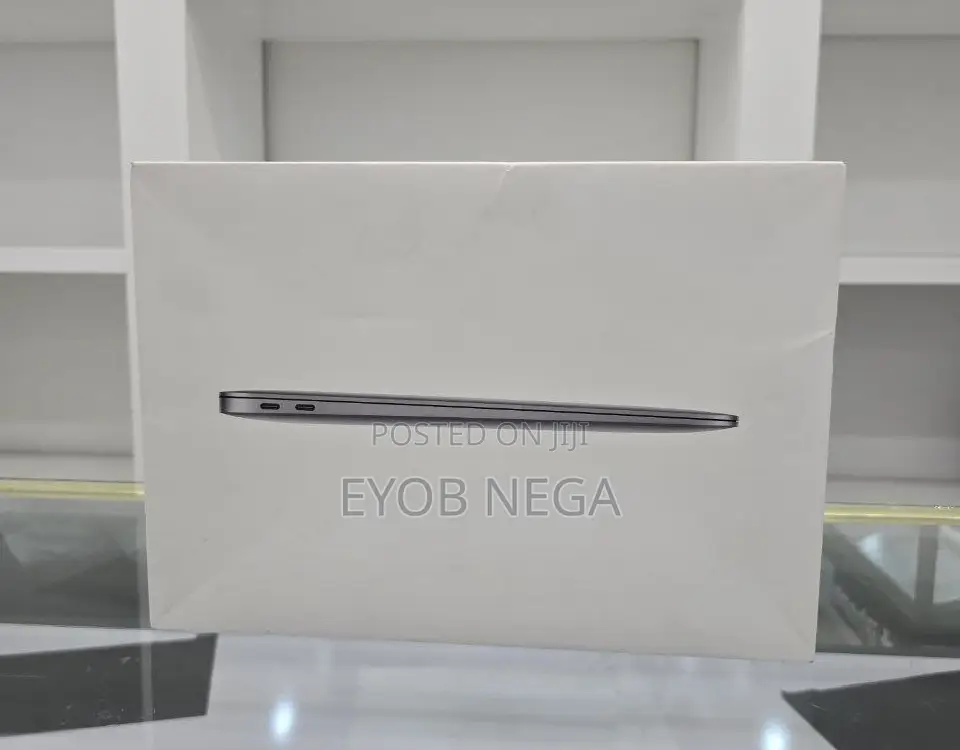 New Laptop Apple MacBook Air 8GB Apple M1 SSD 512GB