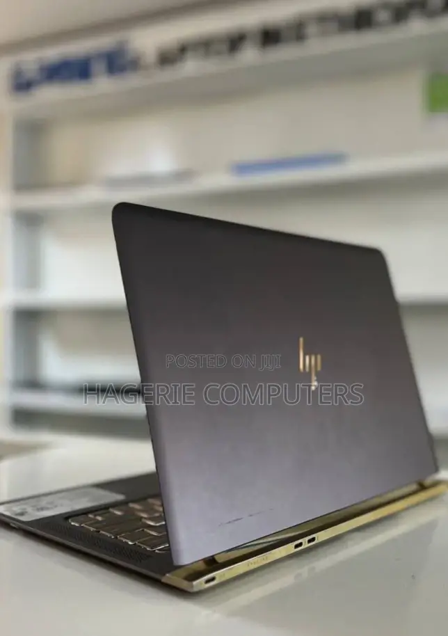 New Laptop HP Spectre 8GB Intel Core I7 SSD 512GB