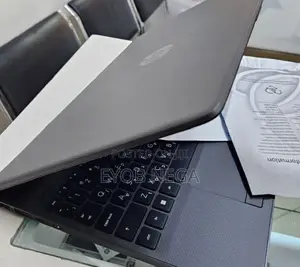 New Laptop HP Stream Notebook 8GB AMD Ryzen 5 SSD 256GB