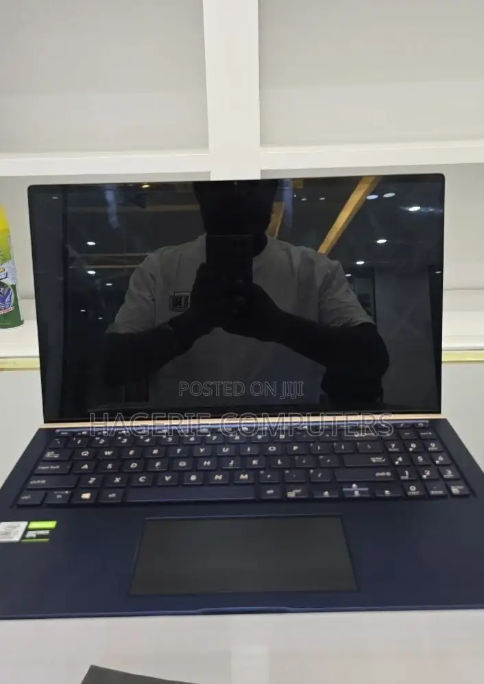 New Laptop Asus VivoBook E12 E203NAH 16GB Intel Core I7 SSD 512GB