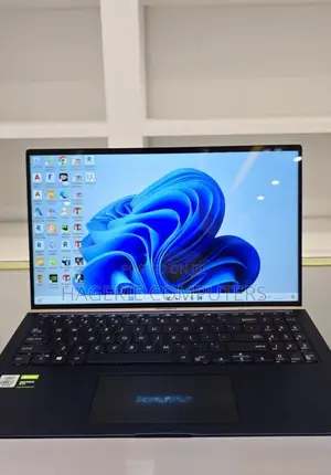 Photo - New Laptop Asus VivoBook E12 E203NAH 16GB Intel Core I7 SSD 512GB