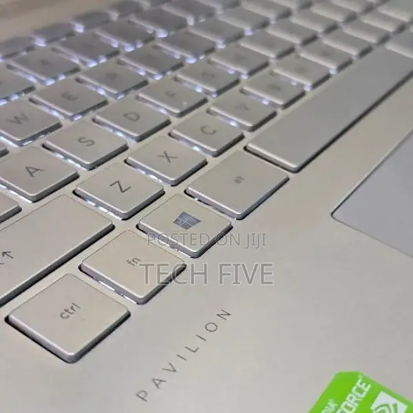 New Laptop HP Pavilion 15 8GB Intel Core I7 SSD 512GB