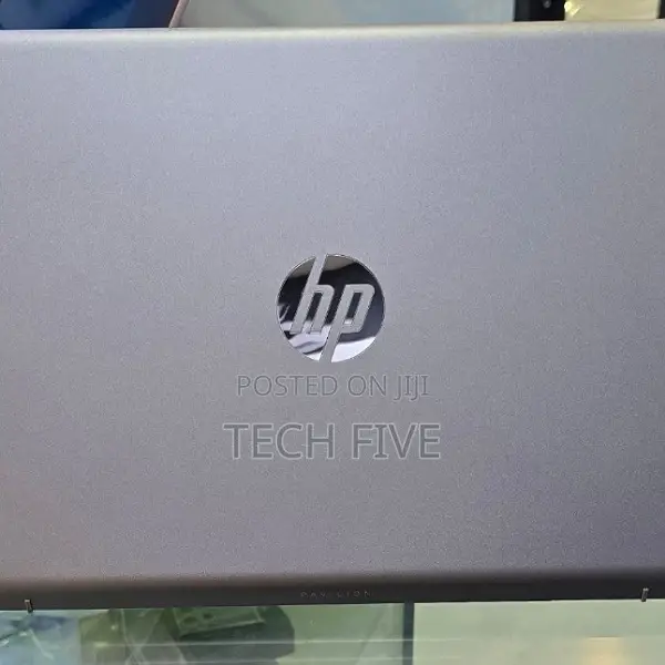 New Laptop HP Pavilion 15 8GB Intel Core I7 SSD 512GB