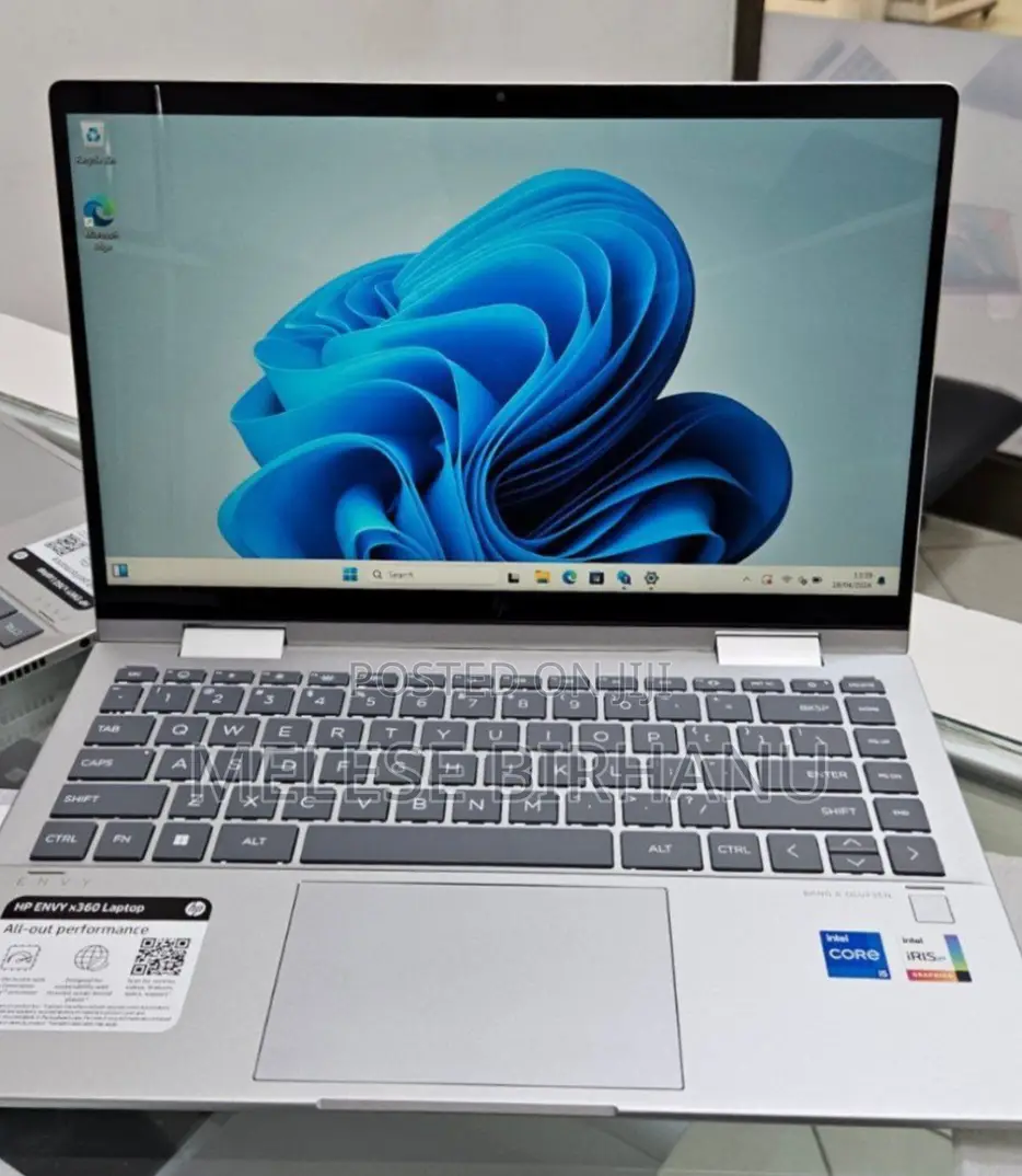 New Laptop HP Envy X360 8GB Intel Core I5 SSD 512GB