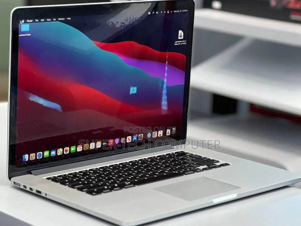 New Laptop Apple MacBook Pro 2015 16GB Intel Core I7 SSD 512GB