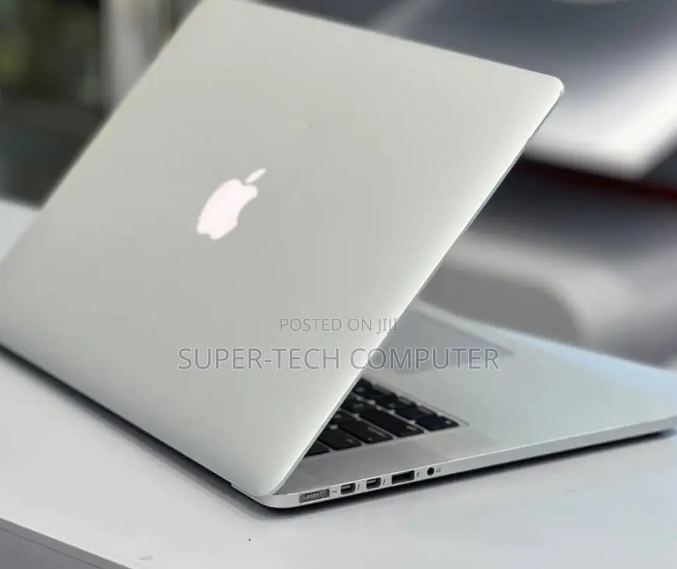 New Laptop Apple MacBook Pro 2015 16GB Intel Core I7 SSD 512GB