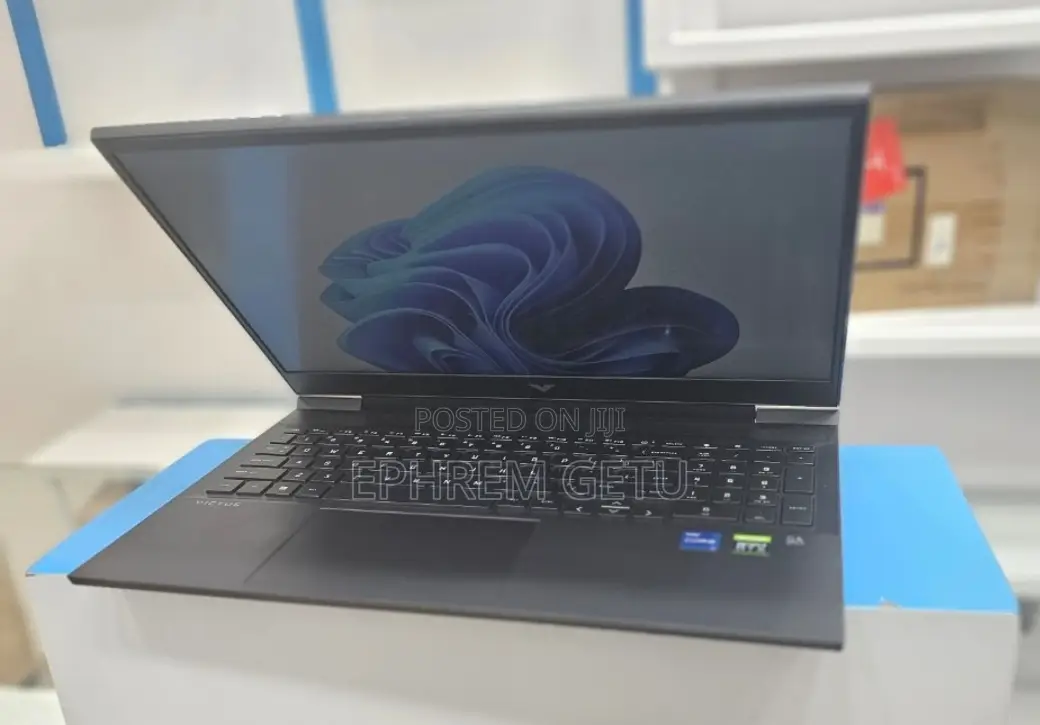 New Laptop HP Victus 15 16GB Intel Core I7 SSD 512GB