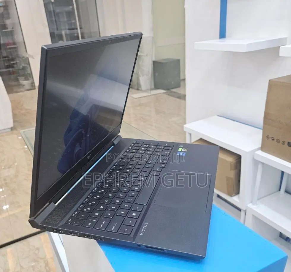New Laptop HP Victus 15 16GB Intel Core I7 SSD 512GB