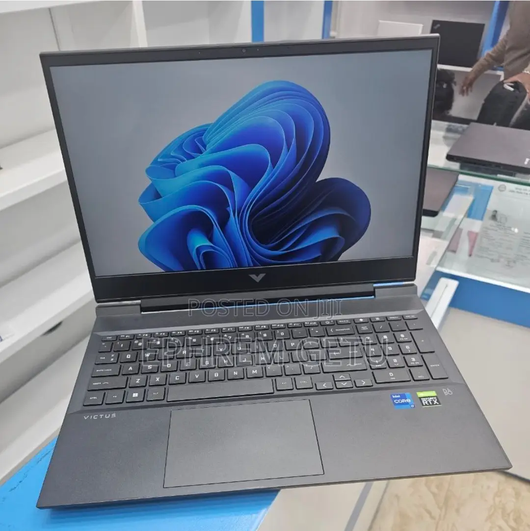 New Laptop HP Victus 15 16GB Intel Core I7 SSD 512GB