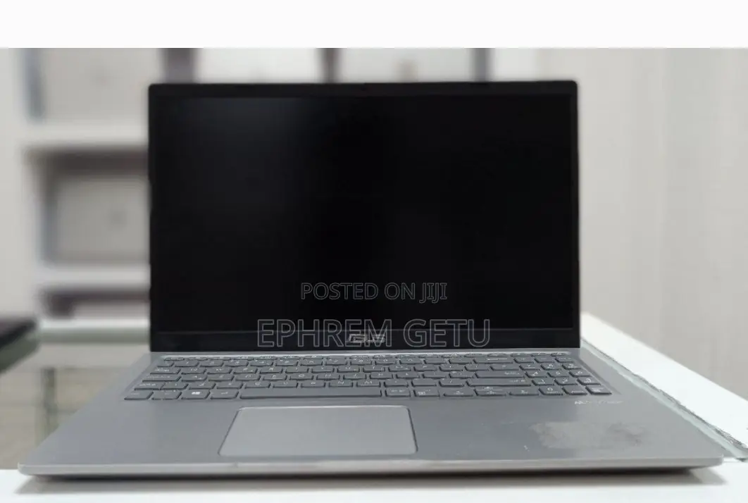 New Laptop Asus 1015E 8GB Intel Core I5 SSD 512GB