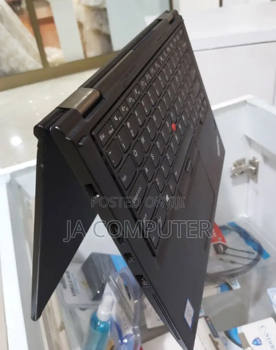 New Laptop Lenovo Yoga 260 16GB Intel Core I7 SSD 512GB