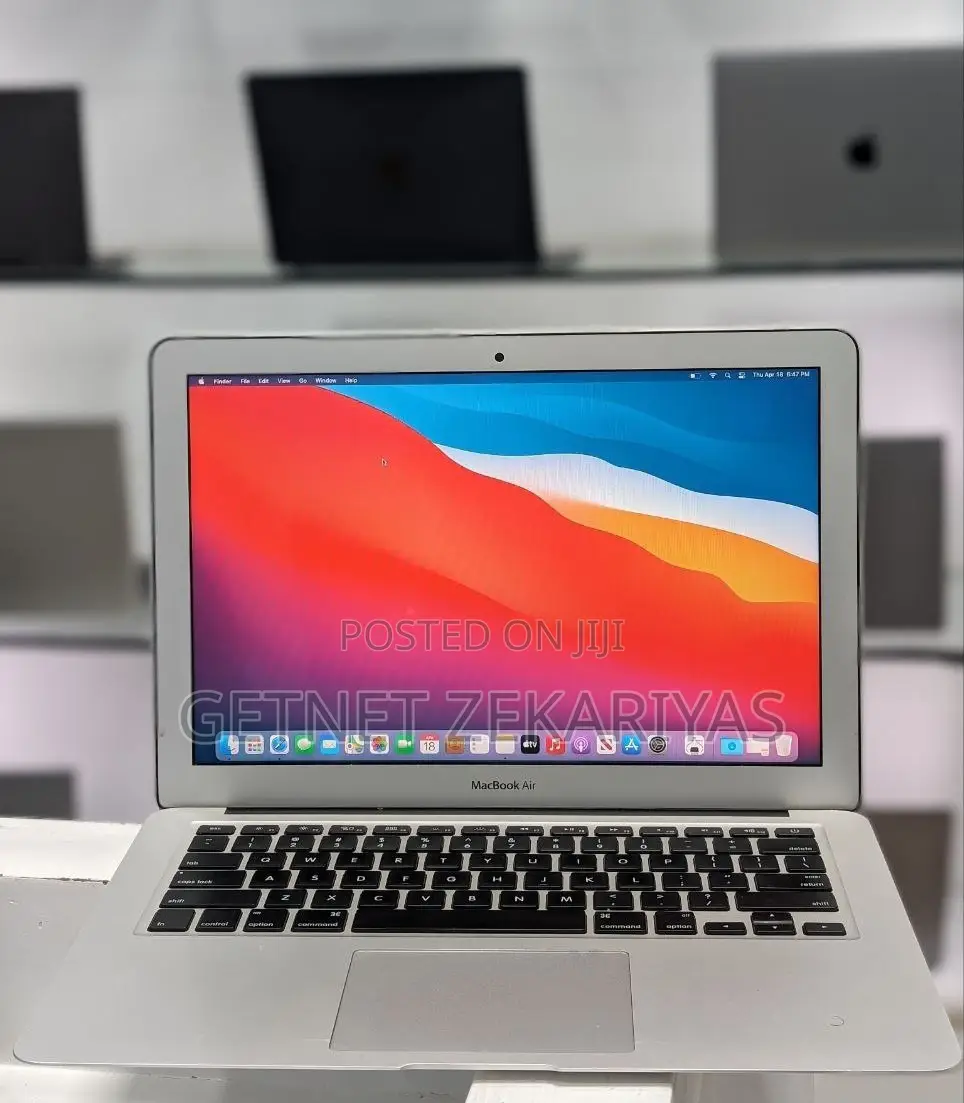 New Laptop Apple MacBook Air 2014 8GB Intel Core I7 SSD 256GB