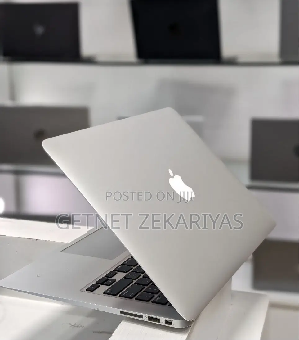 New Laptop Apple MacBook Air 2014 8GB Intel Core I7 SSD 256GB