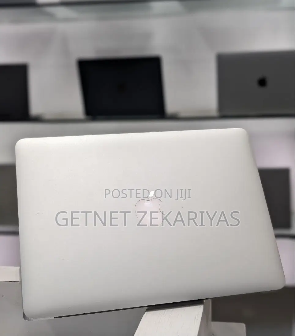 New Laptop Apple MacBook Air 2014 8GB Intel Core I7 SSD 256GB