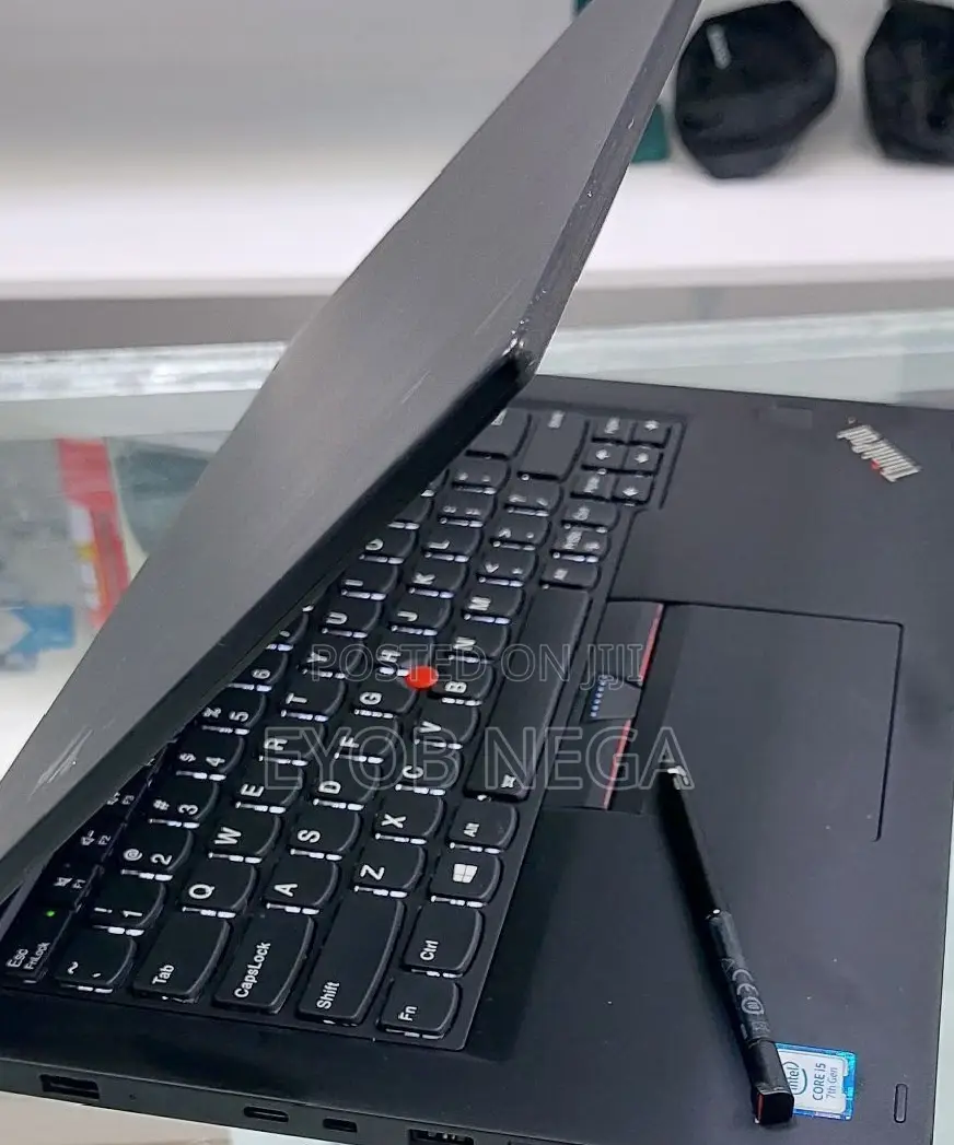 New Laptop Lenovo ThinkPad Yoga 370 16GB Intel Core I5 SSD 512GB