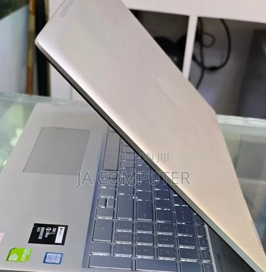 New Laptop HP Envy X360 20GB Intel Core I7 SSD 512GB