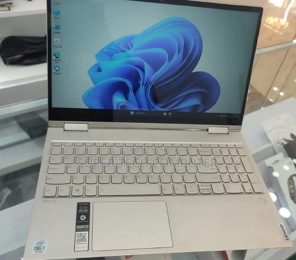 New Laptop Lenovo Yoga 910 12GB Intel Core I7 SSD 512GB