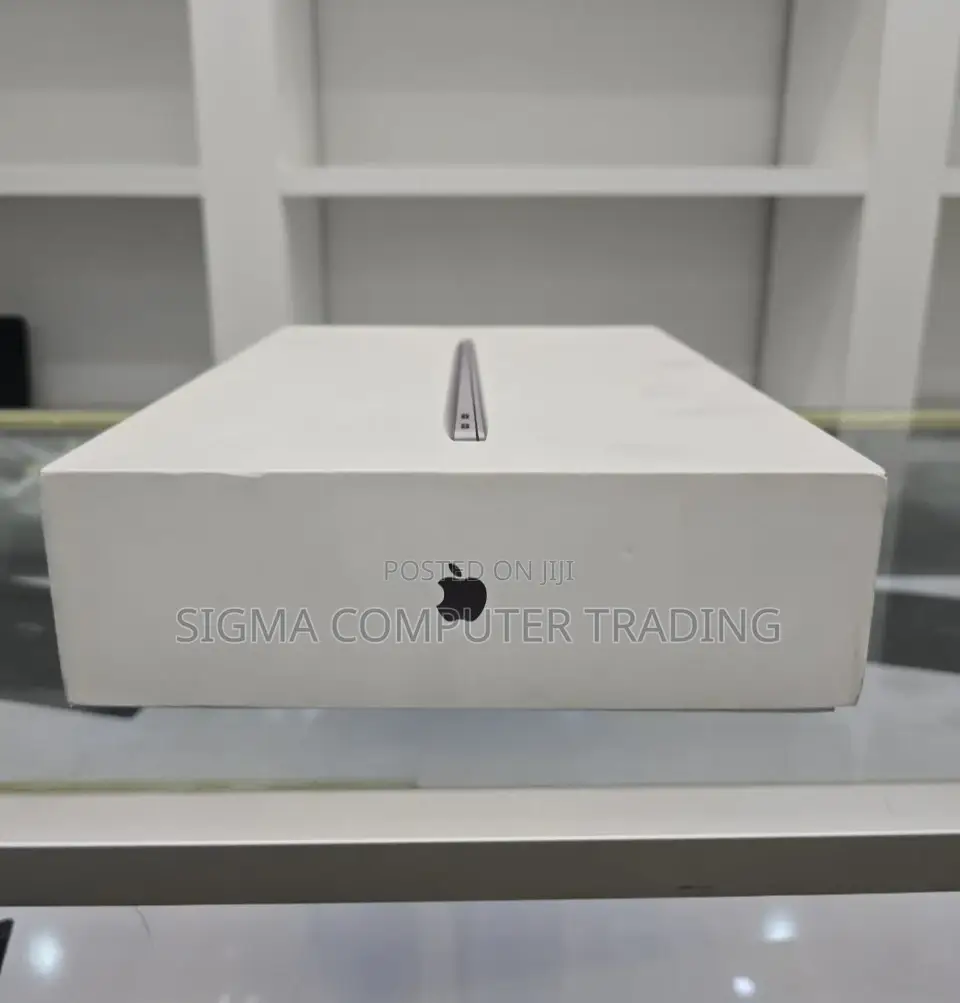 New Laptop Apple MacBook Air 2020 M1 8GB Apple M1 SSD 512GB