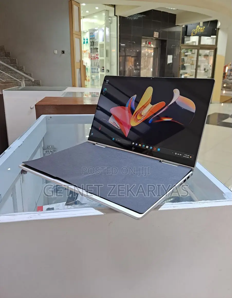 New Laptop HP Envy 13 16GB Intel Core I7 SSD 1T