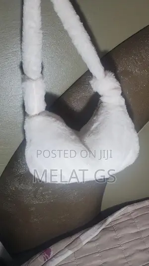 Women Bags and Cluch