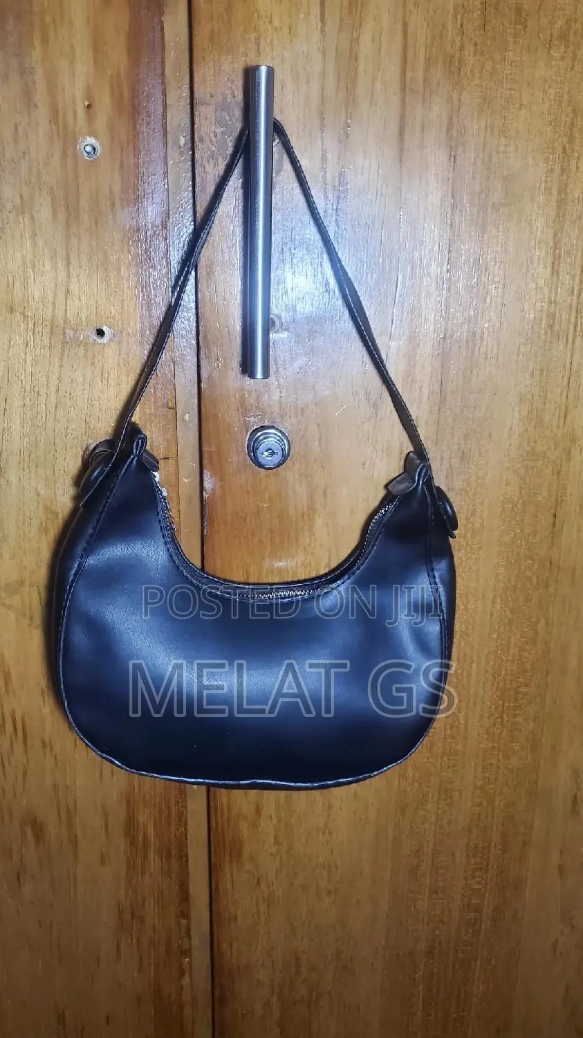 Women Bags and Cluch