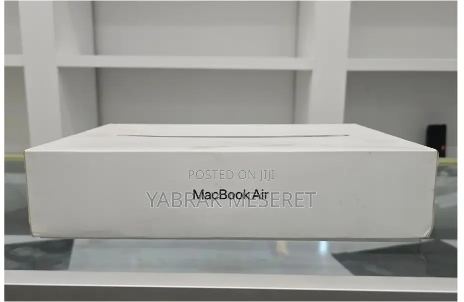 New Laptop Apple MacBook Air 2020 M1 8GB Apple M1 SSD 512GB