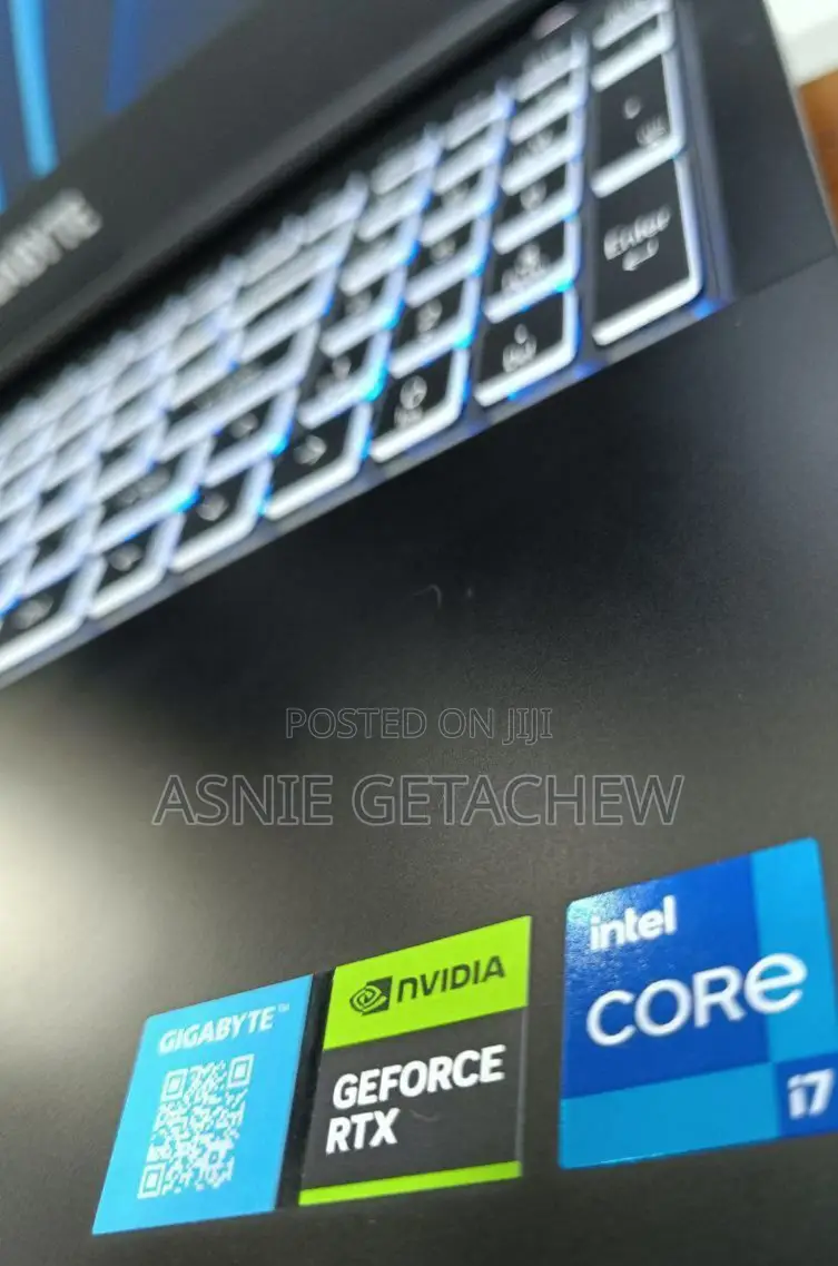 New Laptop Gigabyte AORUS 15G 8GB Intel Core I7 SSD 512GB