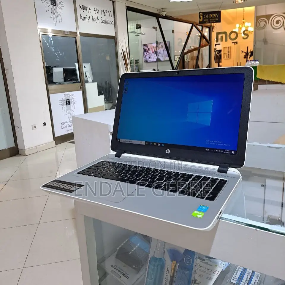 New Laptop HP Pavilion 15 8GB Intel Core I5 HDD 1T