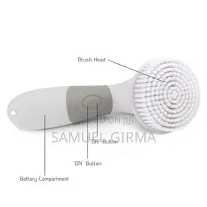 ~MORA Beauty Care Massager/Cleansing Brush