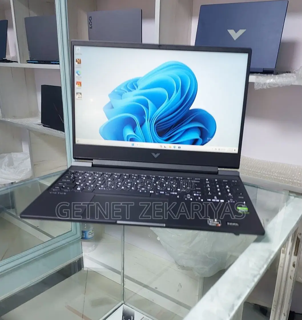 New Laptop HP Victus 16 16GB AMD Ryzen 5 SSD 512GB