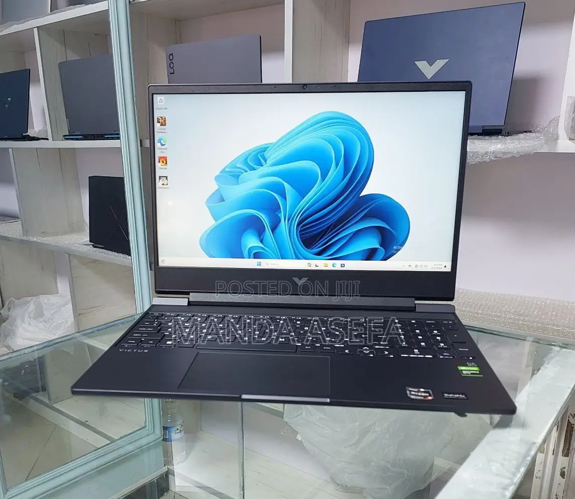 New Laptop HP Victus 16 16GB AMD Ryzen 5 SSD 512GB