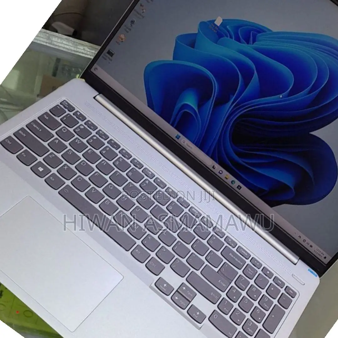 New Laptop Lenovo Ideapad 3 16GB Intel Core I7 SSD 512GB