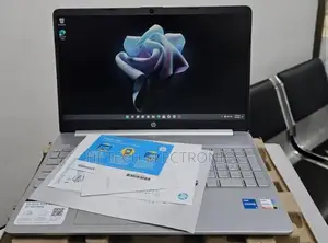 New Laptop HP Stream Notebook 8GB Intel Core I5 SSD 256GB