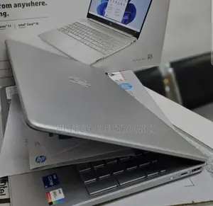 New Laptop HP Stream Notebook 8GB Intel Core I5 SSD 256GB