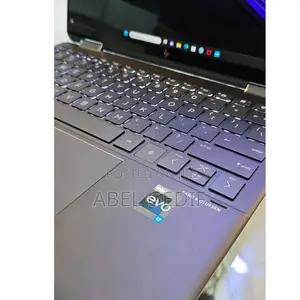 New Laptop HP Spectra 13 16GB Intel Core I7 SSD 1T