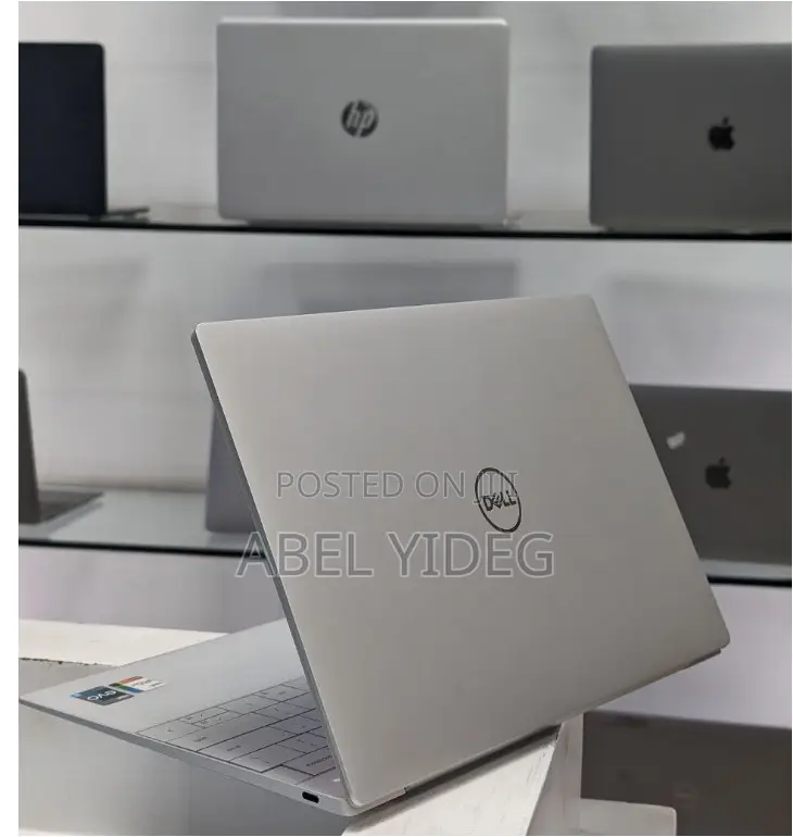 New Laptop Dell XPS 13 32GB Intel Core I7 SSD 512GB