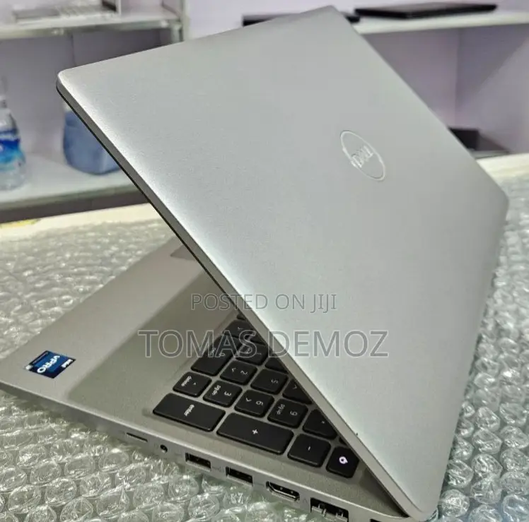 New Laptop Dell Latitude 5310 16GB Intel Core I7 SSD 512GB